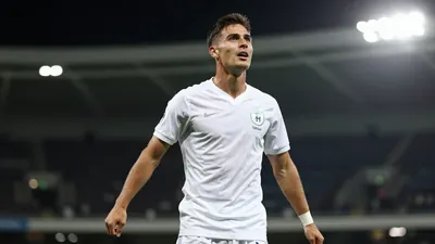 Telstar heeft de voormalige Ajacied Ar'Jany Martha gehuurd van Rotherham United, een versterking voor de flanken met een...