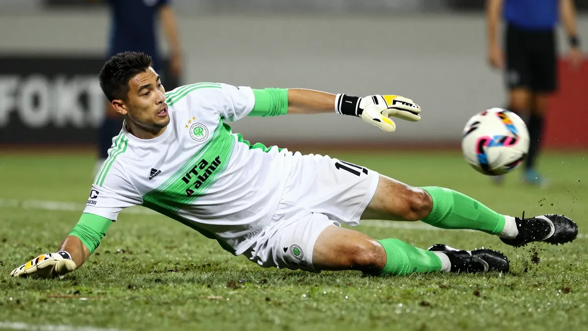 Telstar were beaten 4-0 by Ajax with goals from Klaassen, Berghuis, Tolu and Marcos Leonardo, despite saves from...